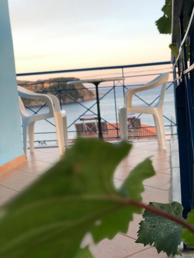 Dina House Daire Himarë Dış mekan fotoğraf