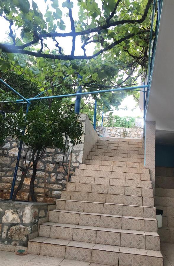Dina House Daire Himarë Dış mekan fotoğraf
