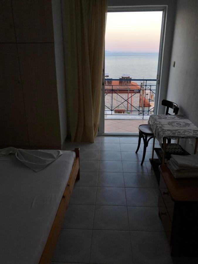 Dina House Daire Himarë Dış mekan fotoğraf