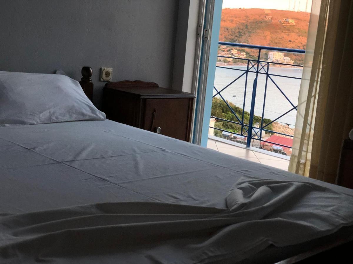 Dina House Daire Himarë Dış mekan fotoğraf
