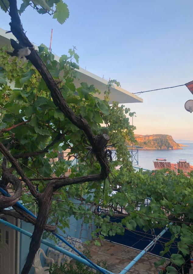 Dina House Daire Himarë Dış mekan fotoğraf
