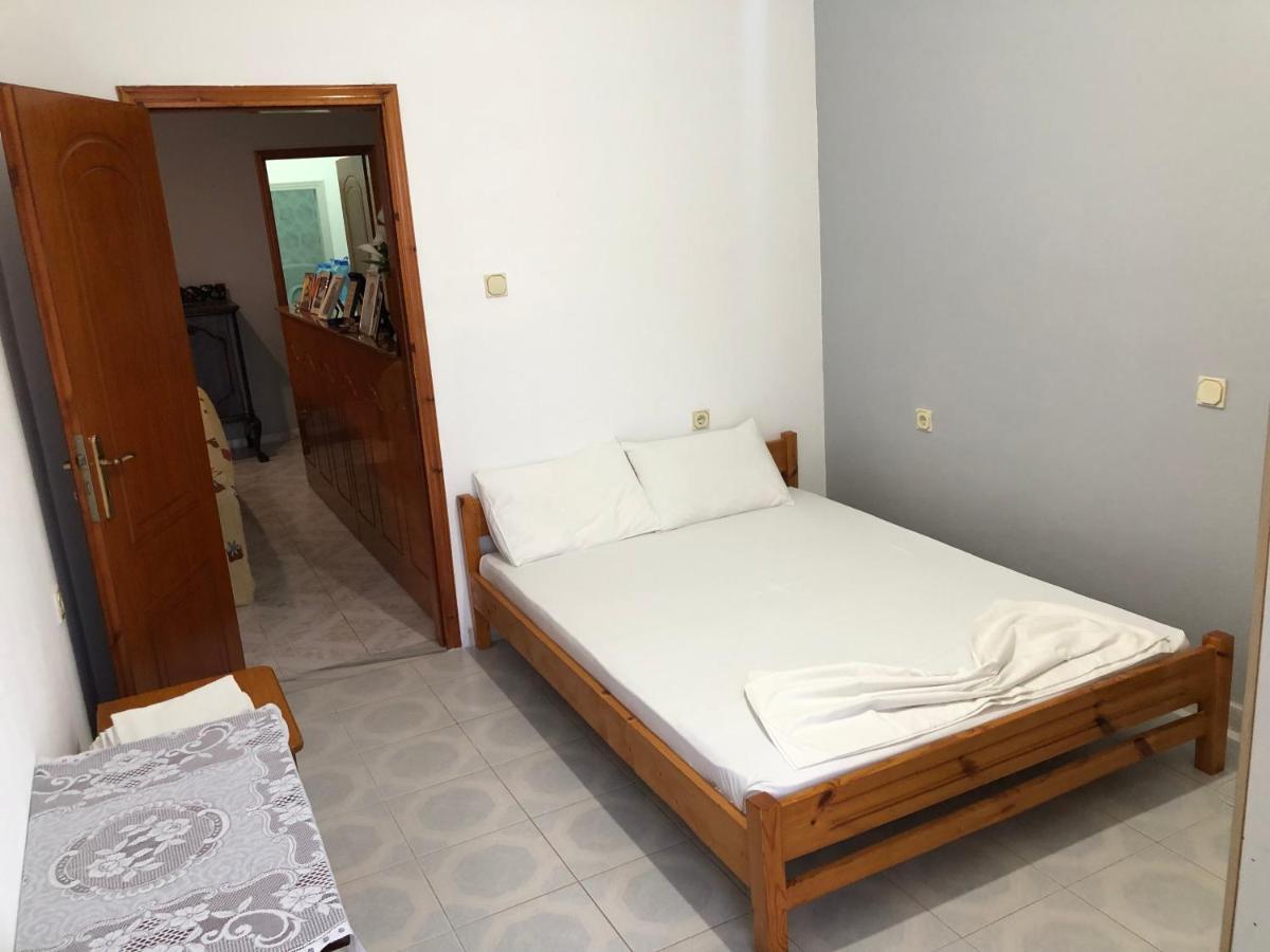 Dina House Daire Himarë Dış mekan fotoğraf