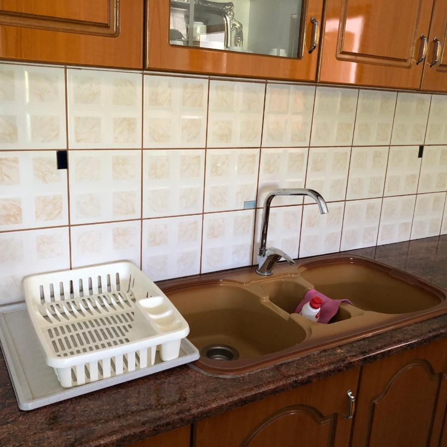 Dina House Daire Himarë Dış mekan fotoğraf