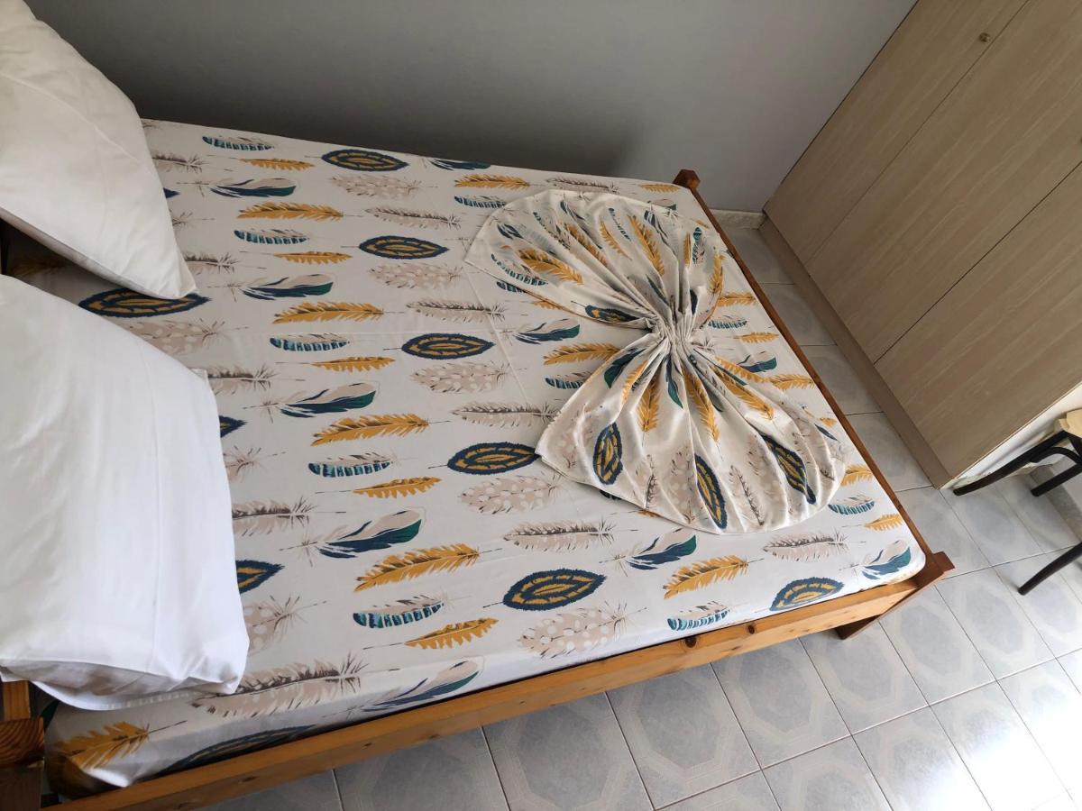Dina House Daire Himarë Dış mekan fotoğraf
