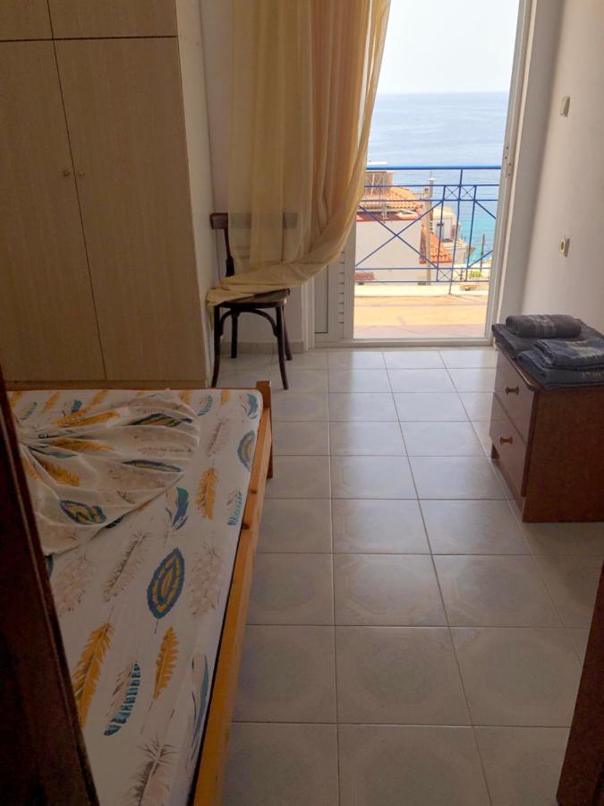 Dina House Daire Himarë Dış mekan fotoğraf