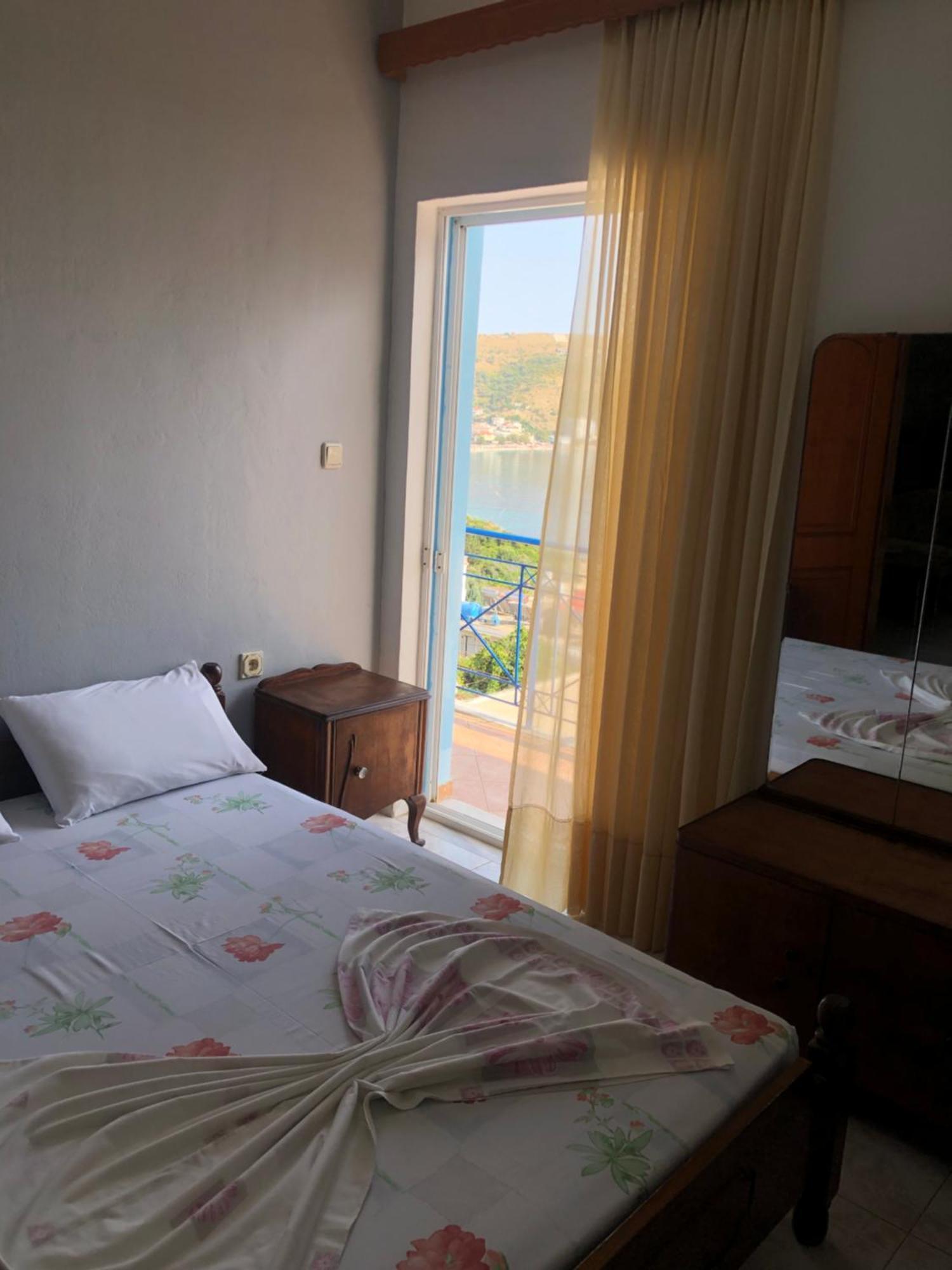 Dina House Daire Himarë Dış mekan fotoğraf